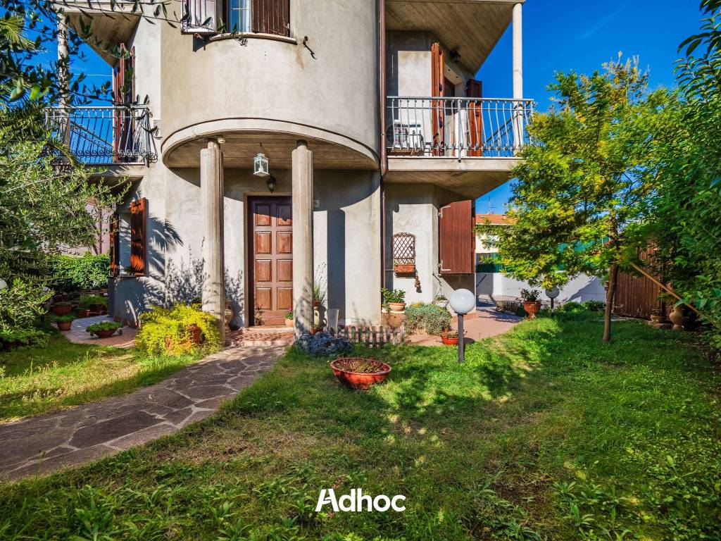 Villa a Fano in Via Tolmino - Foto 3