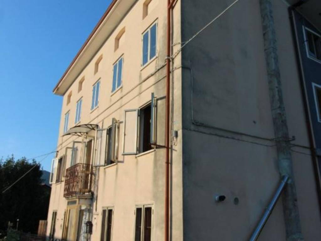 Casa indipendente a Valdagno in Via Priara Castello - Foto 2