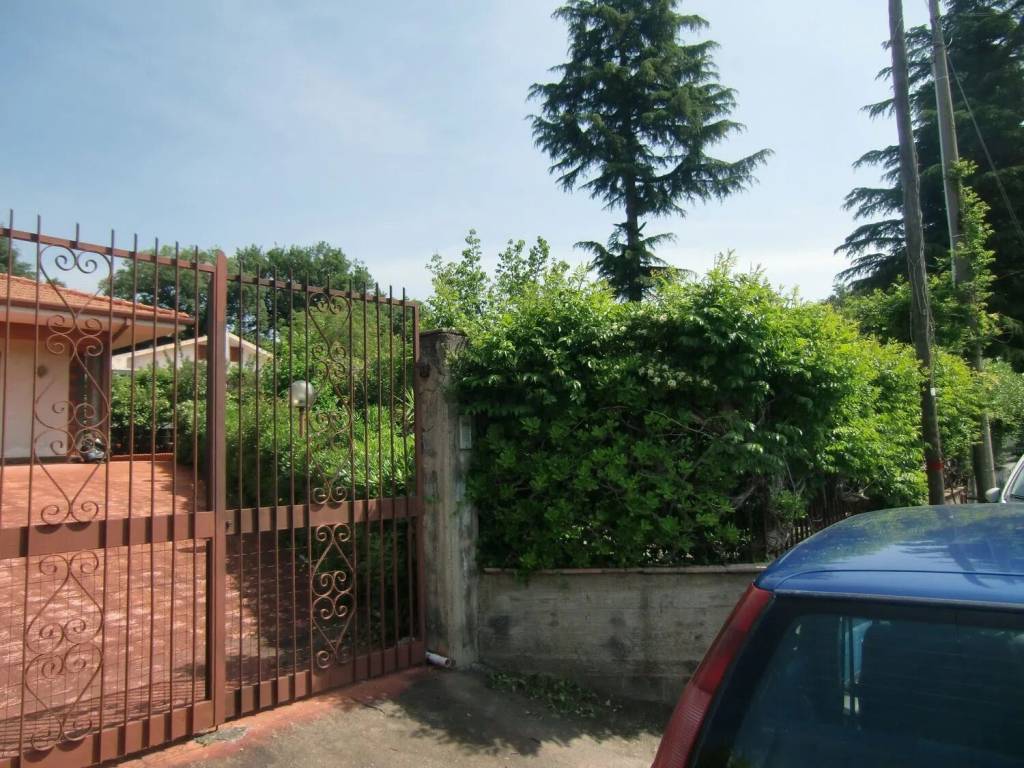 Villa a Pedara in Via Carini - Foto 2