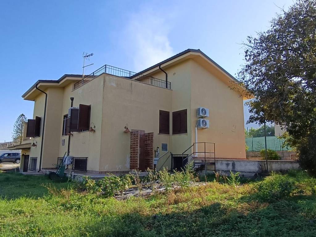 Villa a Cinisi in Via Galileo Galilei - Foto 2