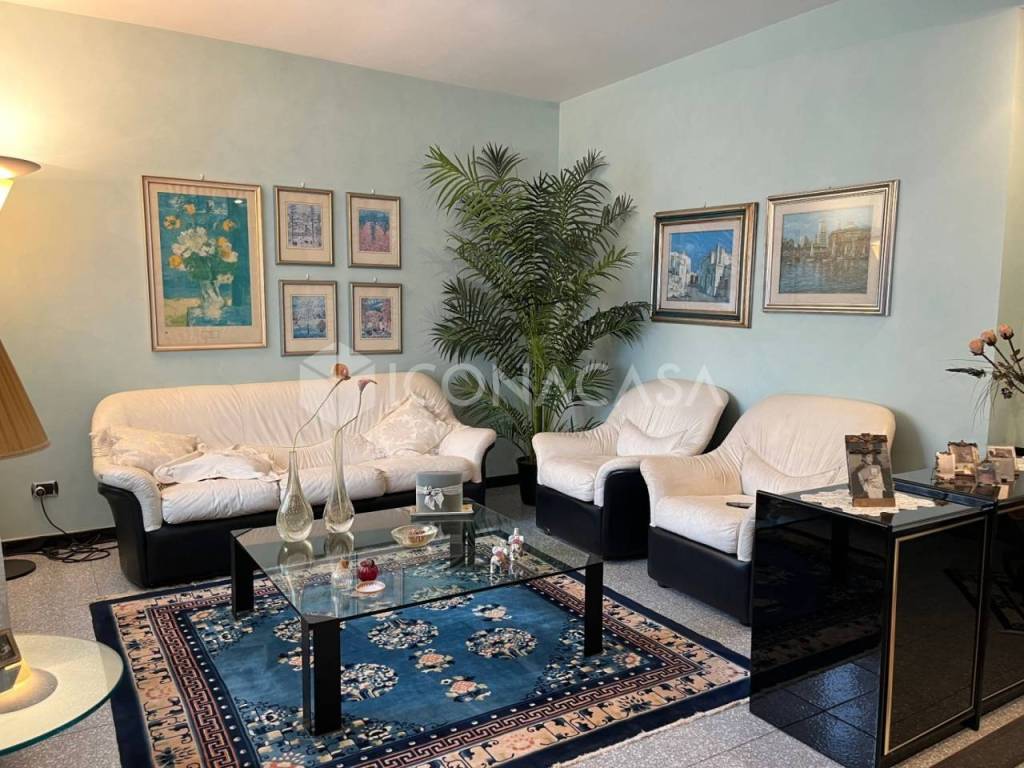 Casa indipendente a Adelfia in Via Vincenzo Gioberti, 37 - Foto 4