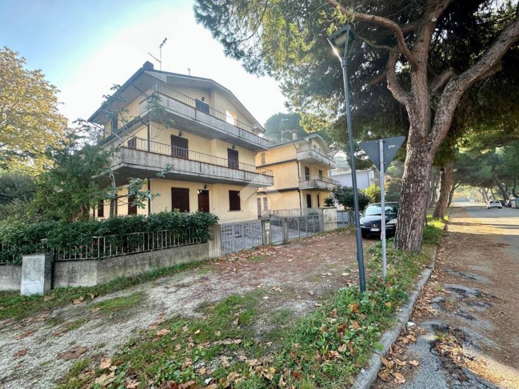 Appartamento a Ravenna in Viale Silvio Pellico, 32 - Foto 2