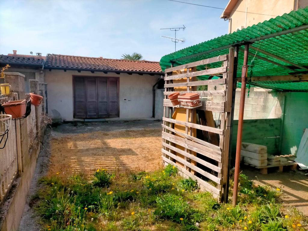 Casa indipendente a Divignano in Via Sempione - Foto 3