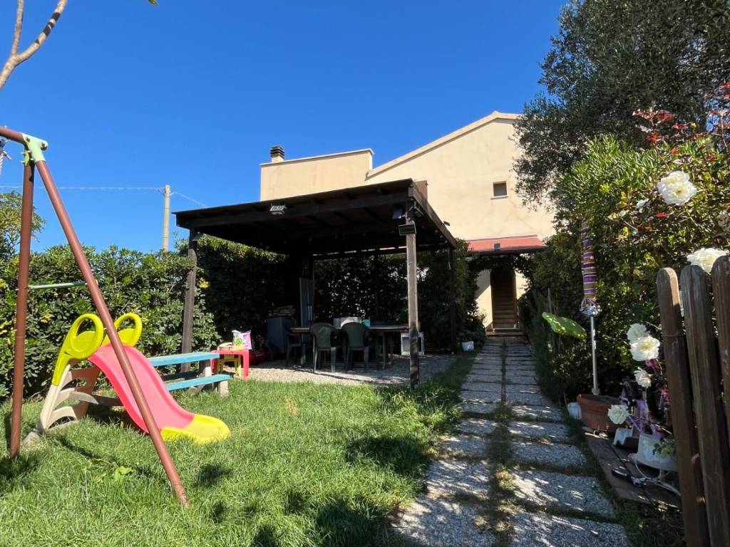 Appartamento a Piombino in Località Campo all'Olmo, 13 - Foto 2