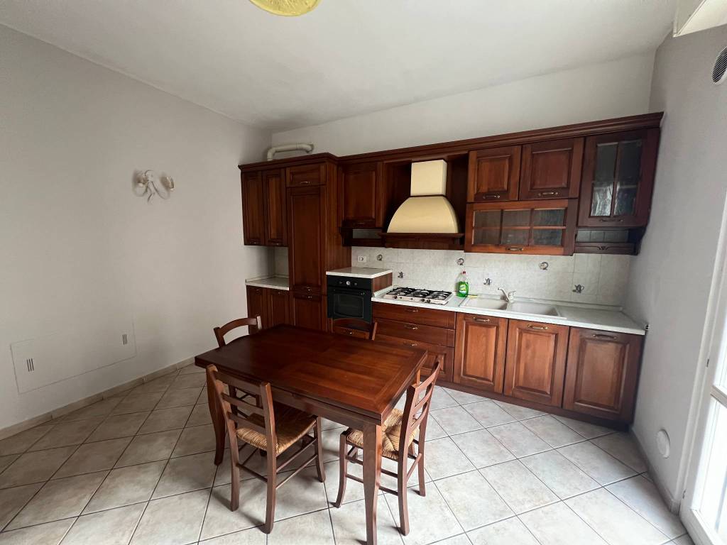 Appartamento a Salsomaggiore terme in Via Benedetto Antelami, 2 - Foto 4