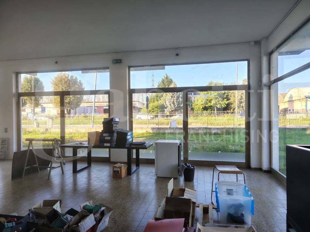 Palazzo / stabile a Guardamiglio in Via Salvo D'Acquisto, 2 - Foto 3