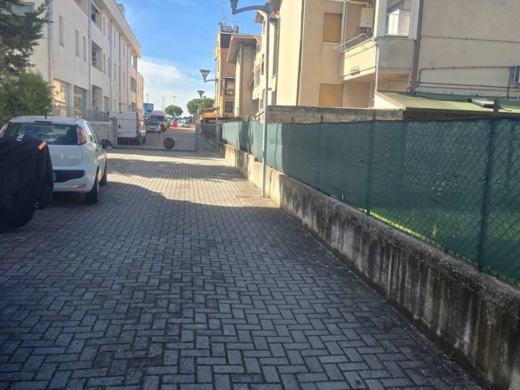 Appartamento a Civitanova marche in Via Martiri di Belfiore, 94 - Foto 2