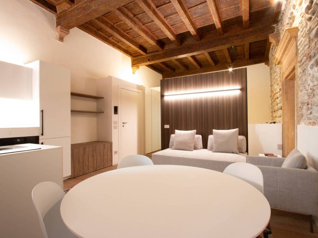 Appartamento a Verona in Vicolo Chiodo, 8 - Foto 3