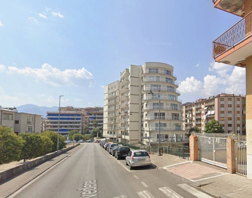 Box / garage a Salerno in Via del Belvedere - Foto 2