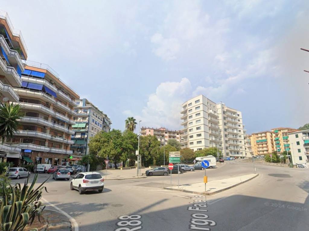 Box / garage a Salerno in Via del Belvedere - Foto 3