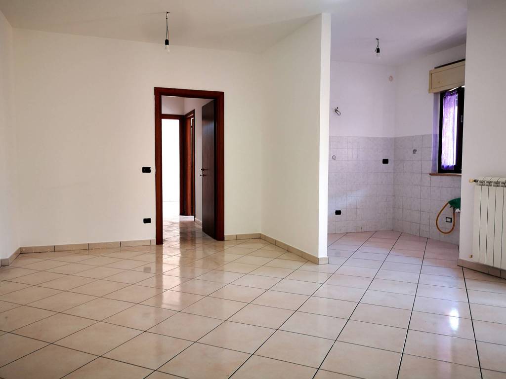 Appartamento a Aprilia in Via Portogallo - Foto 4