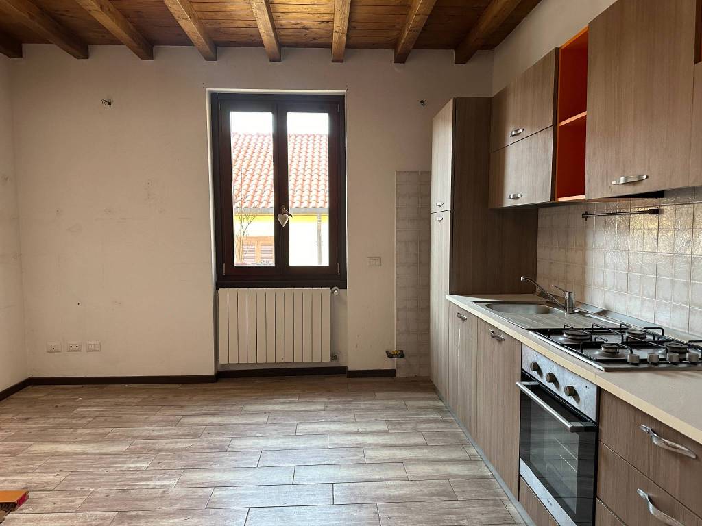 Appartamento a Tradate in via alessandro manzoni, 17 - Foto 5