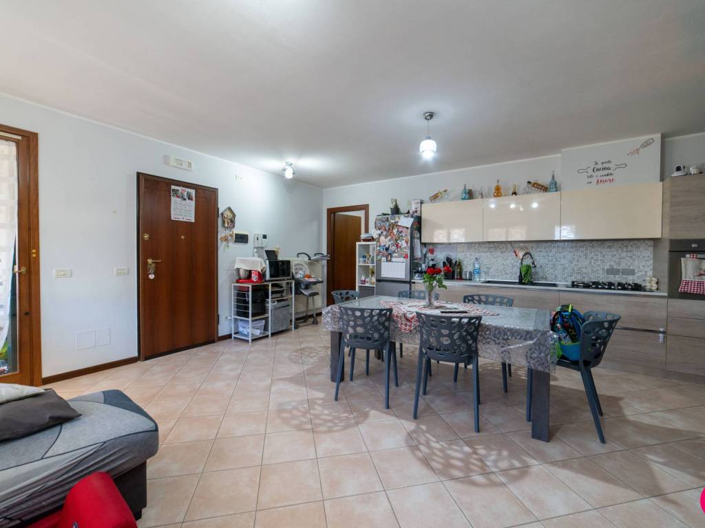 Appartamento a Pordenone in Via Vallenoncello - Foto 5
