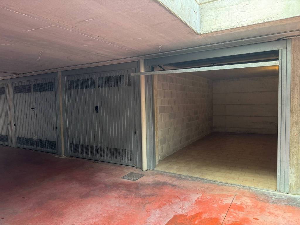 Box / garage a Cernusco sul naviglio in Via Pablo Picasso, 1 - Foto 4