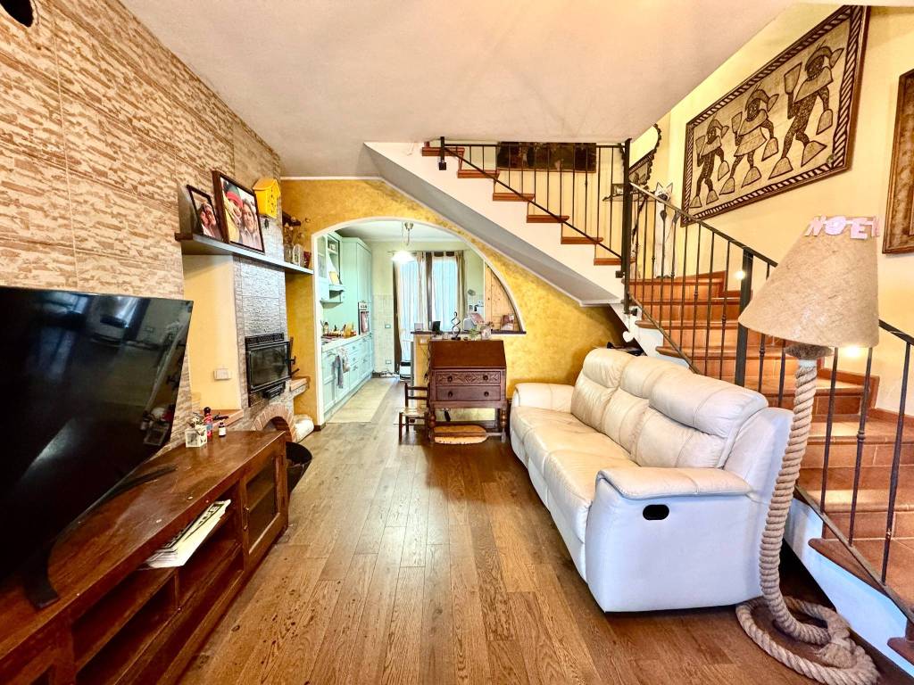 Casa indipendente a Monsummano terme in Via Bracona - Foto 2