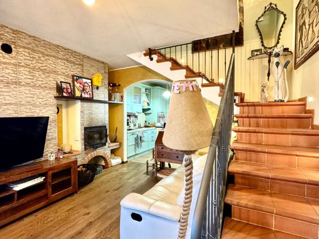 Casa indipendente a Monsummano terme in Via Bracona - Foto 3