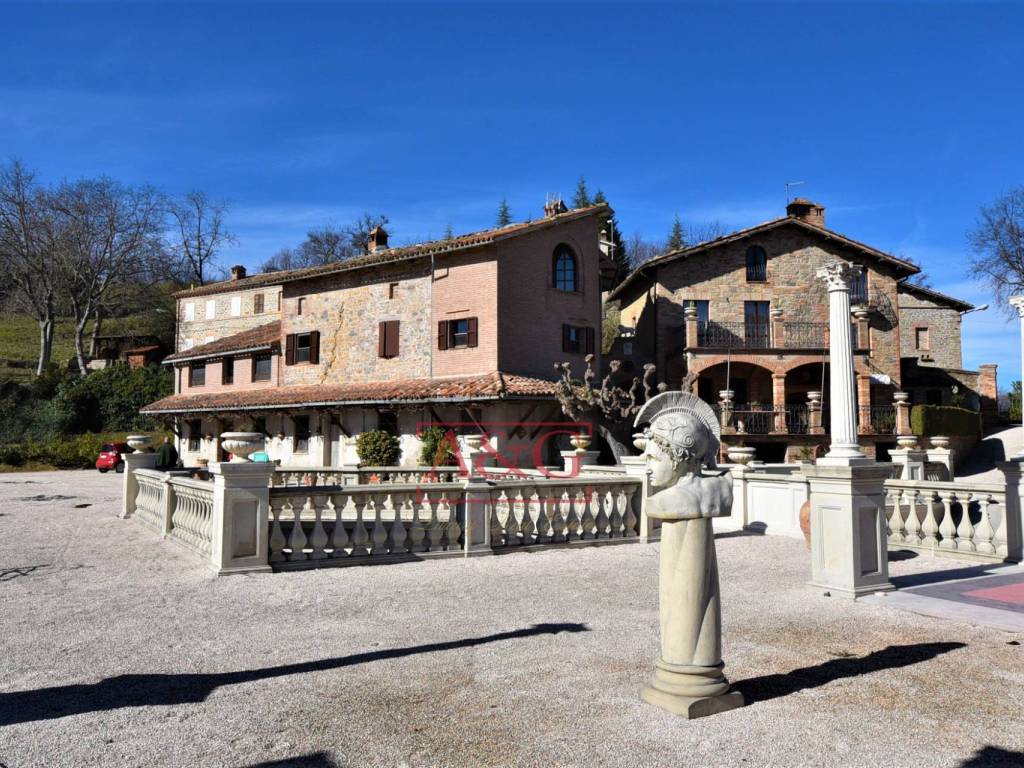 Villa a Montefortino in contrada Pretattoni - Foto 2