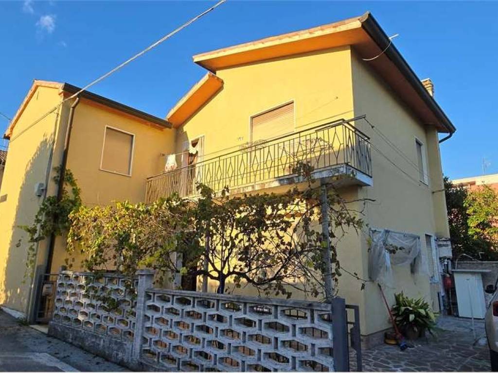 Villa a Montebelluna in via Pastrengo, 11 - Foto 2
