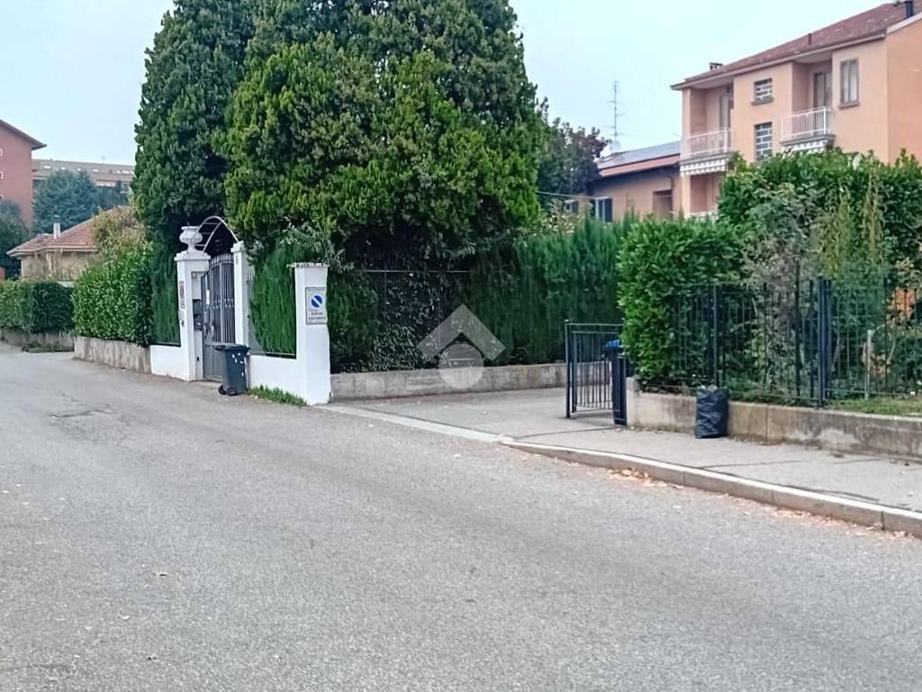 Box / garage a Collegno in Via Giacinto di Collegno - Foto 3