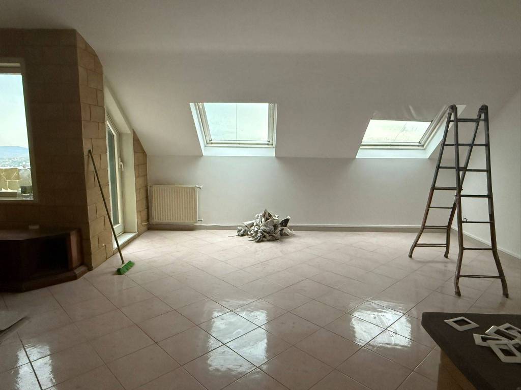 Attico / mansarda a Caltanissetta in Via Ferdinando I, 95 - Foto 3