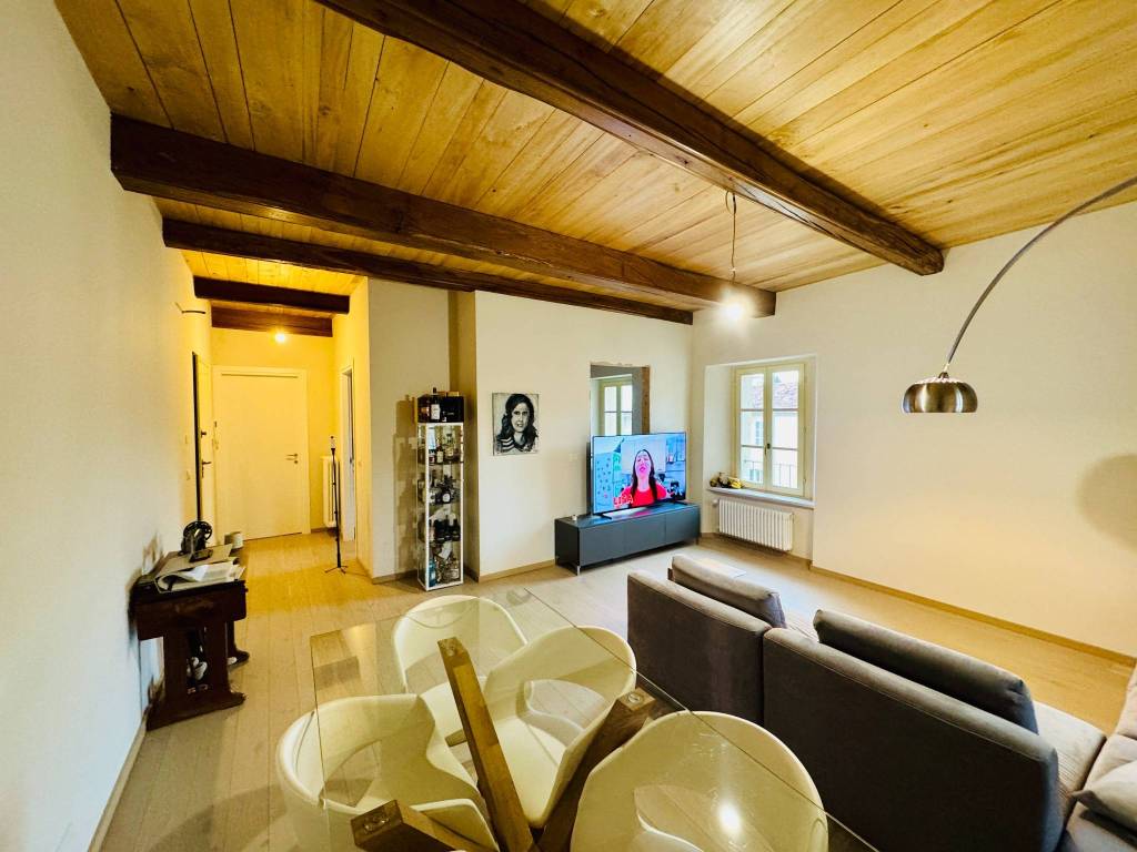 Appartamento a Chieri in Via Palazzo di Città, 3 - Foto 2