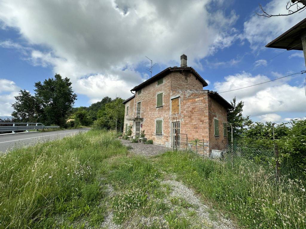 Casa indipendente a Serramazzoni in Via P. Giardini Nord 8611 - Foto 3