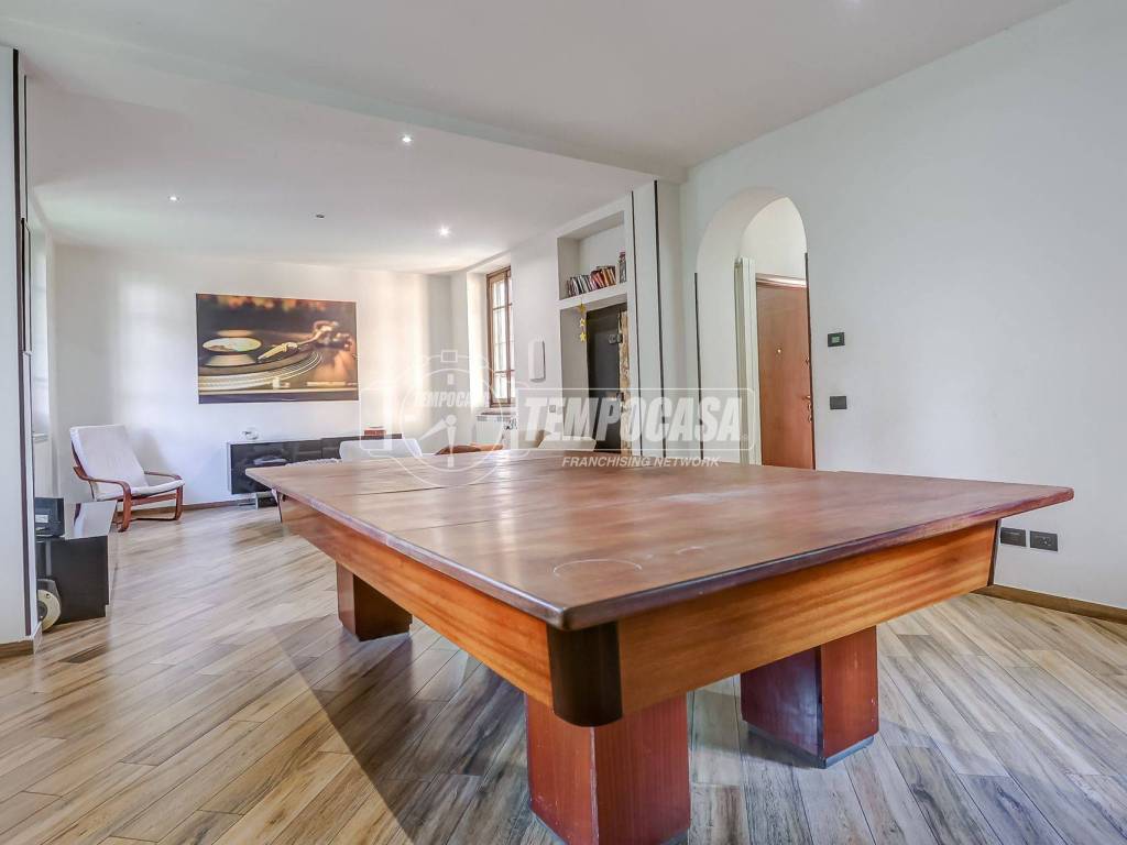 Villa a Somma lombardo in Via Piaggio 20 - Foto 2