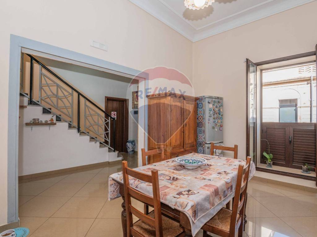 Casa indipendente a Avola in Corso Vittorio Emanuele, 23 - Foto 2