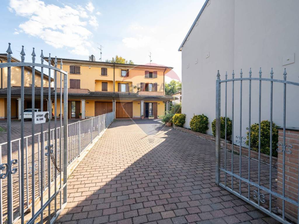 Villa a Rio saliceto in VI CASTELLI, 13 - Foto 3