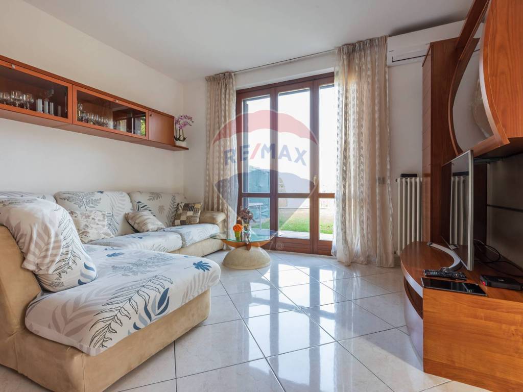 Villa a Sumirago in Via Milano - Foto 3