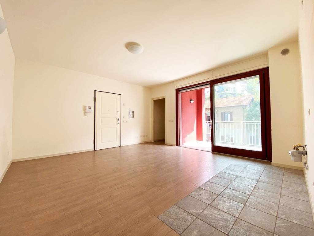 Appartamento a Como in Via Bellinzona - Foto 2