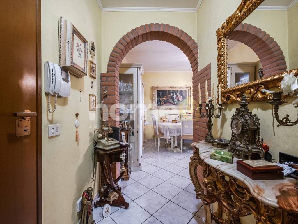 Appartamento a Reggio emilia in Via Selvino Folloni, , 3 - Foto 2