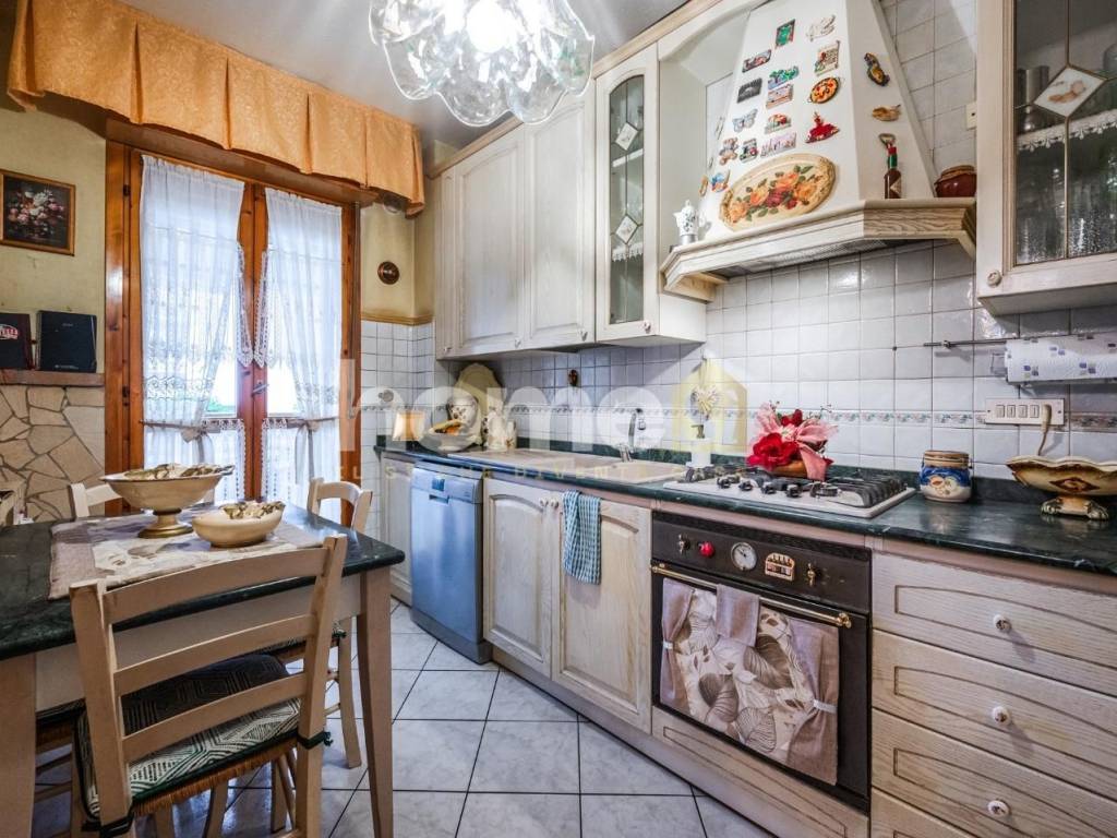 Appartamento a Reggio emilia in Via Selvino Folloni, , 3 - Foto 3
