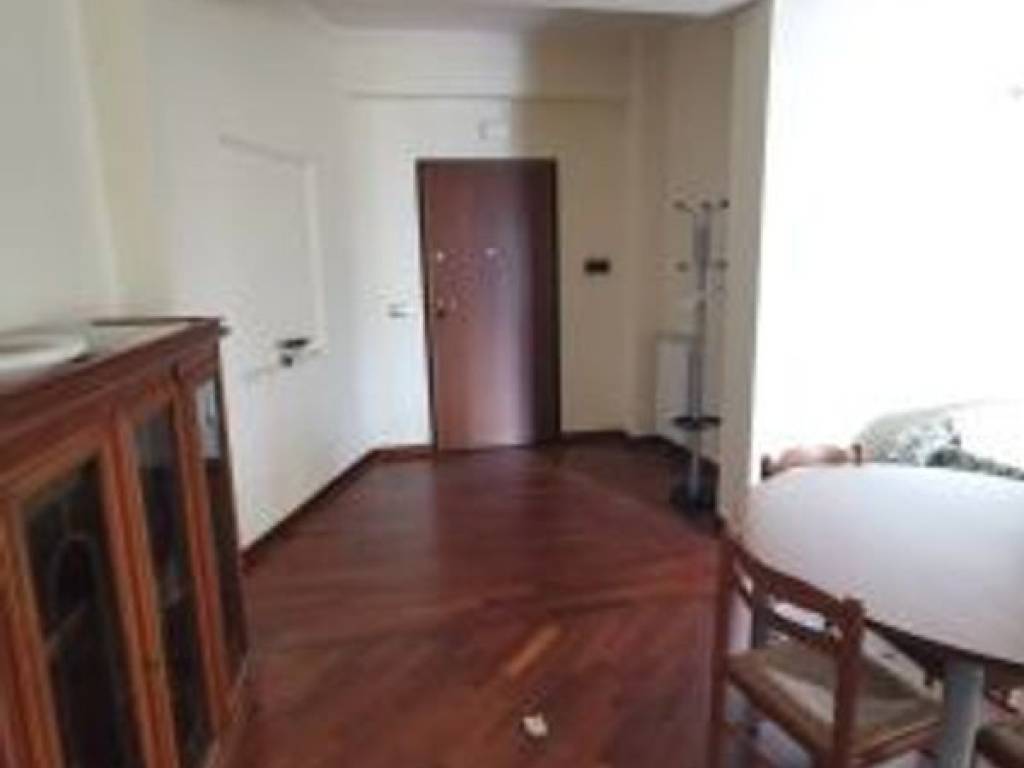 Appartamento a Catanzaro in Viale Vincenzo De Filippis - Foto 2