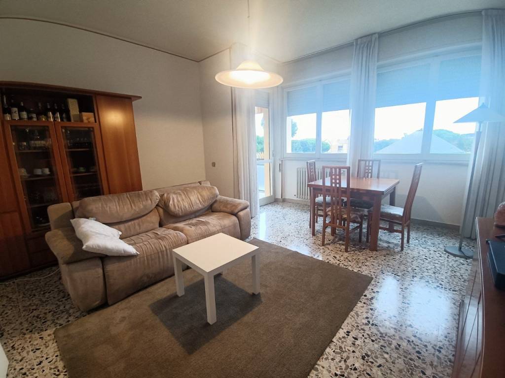 Appartamento a Pesaro in Piazzale Giovanni xxiii - Foto 2