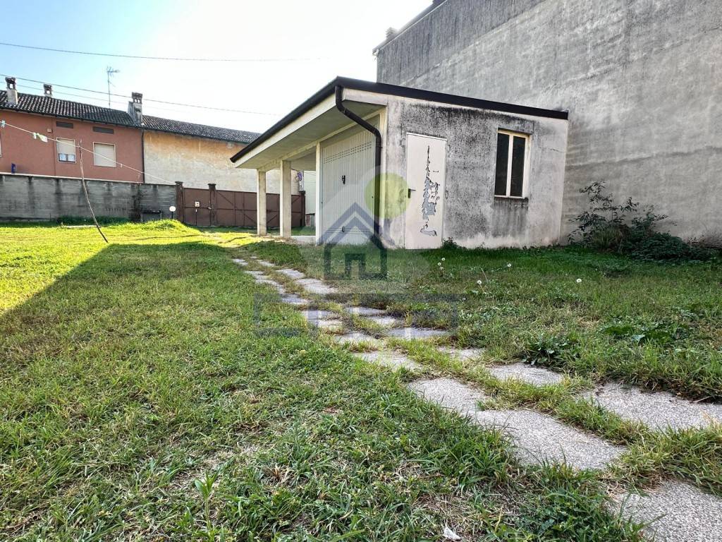 Casa indipendente a San bassano in VIA CARLO BOSSI 4 - Foto 4