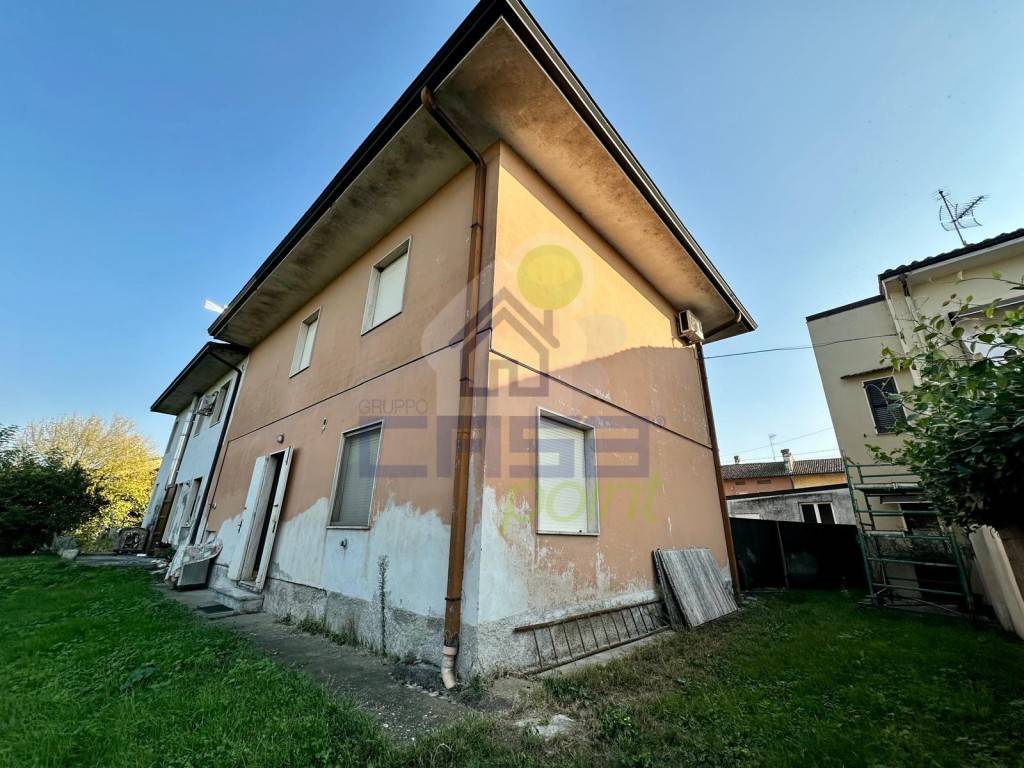 Casa indipendente a San bassano in VIA CARLO BOSSI 4 - Foto 5