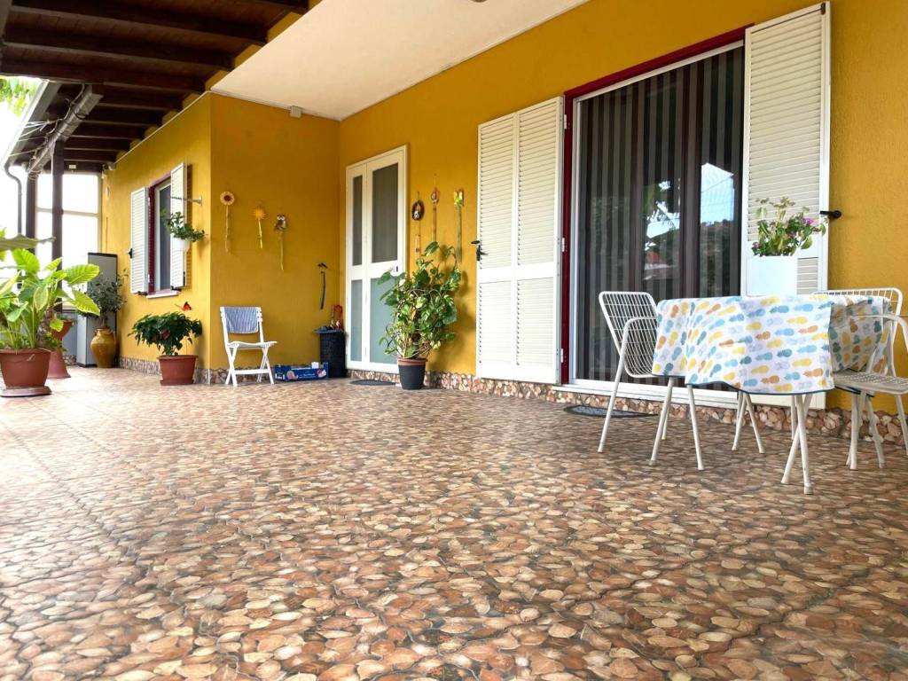 Villa a Borgia in Via Fausto Gullo - Foto 3