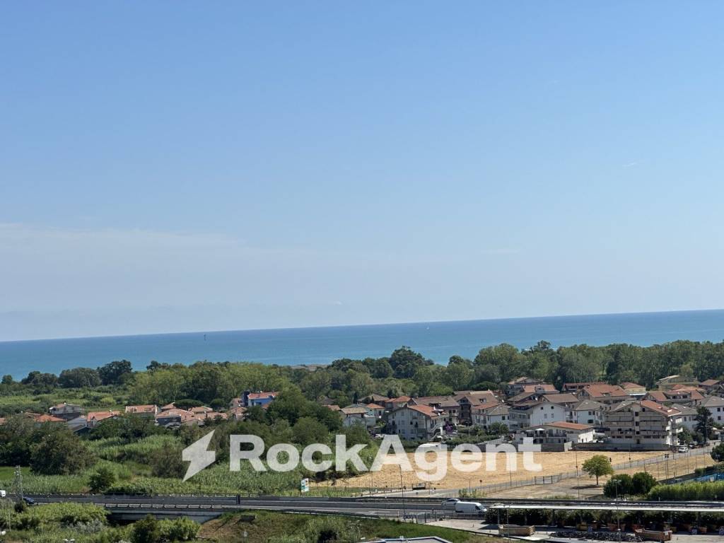 Appartamento a Città sant'angelo in Via Levante - Foto 2