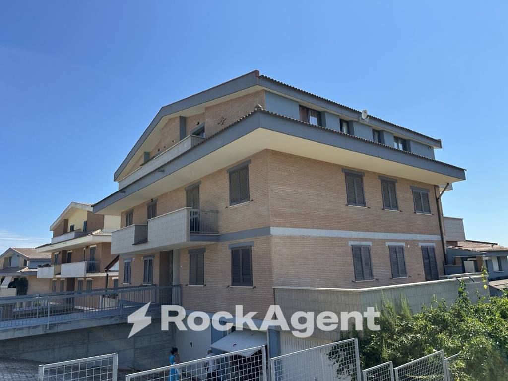 Appartamento a Città sant'angelo in Via Levante - Foto 5