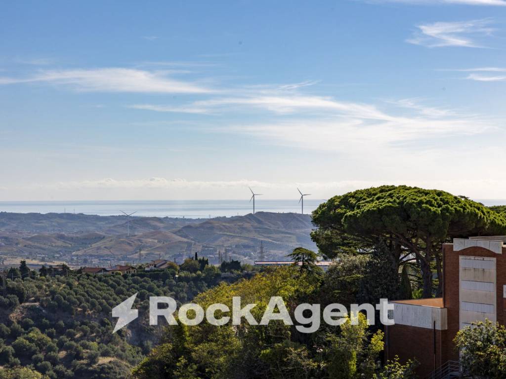 Appartamento a Catanzaro in Via Italia, 19 - Foto 3