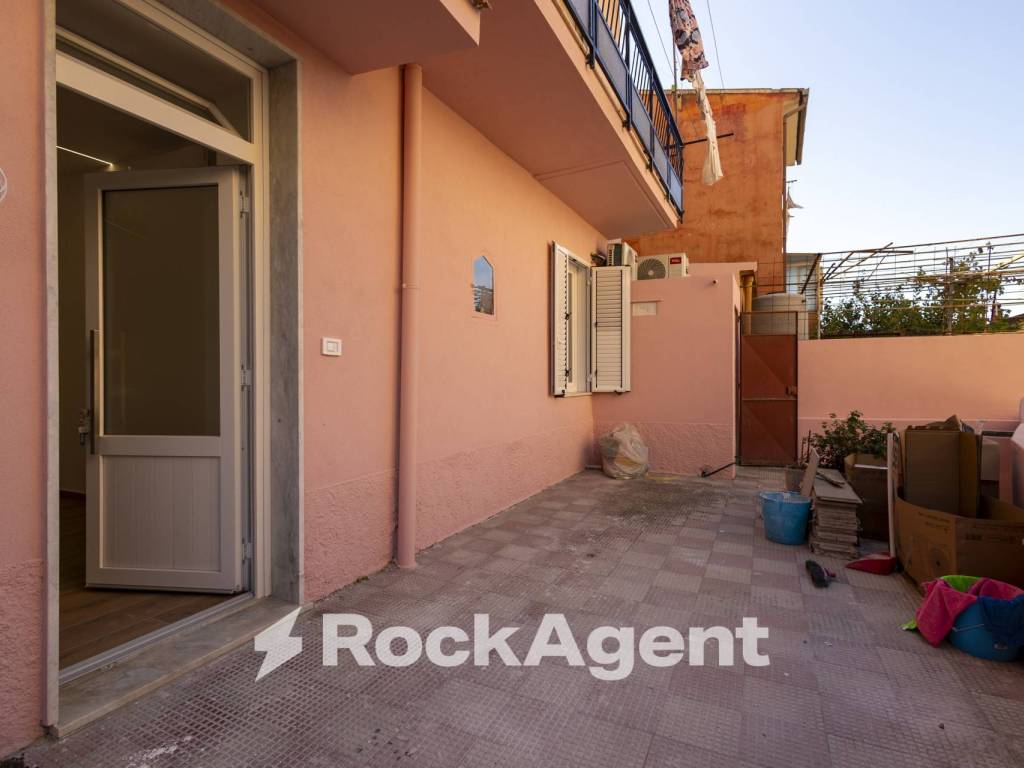 Appartamento a Catanzaro in Vico II della Stazione, 4 - Foto 2