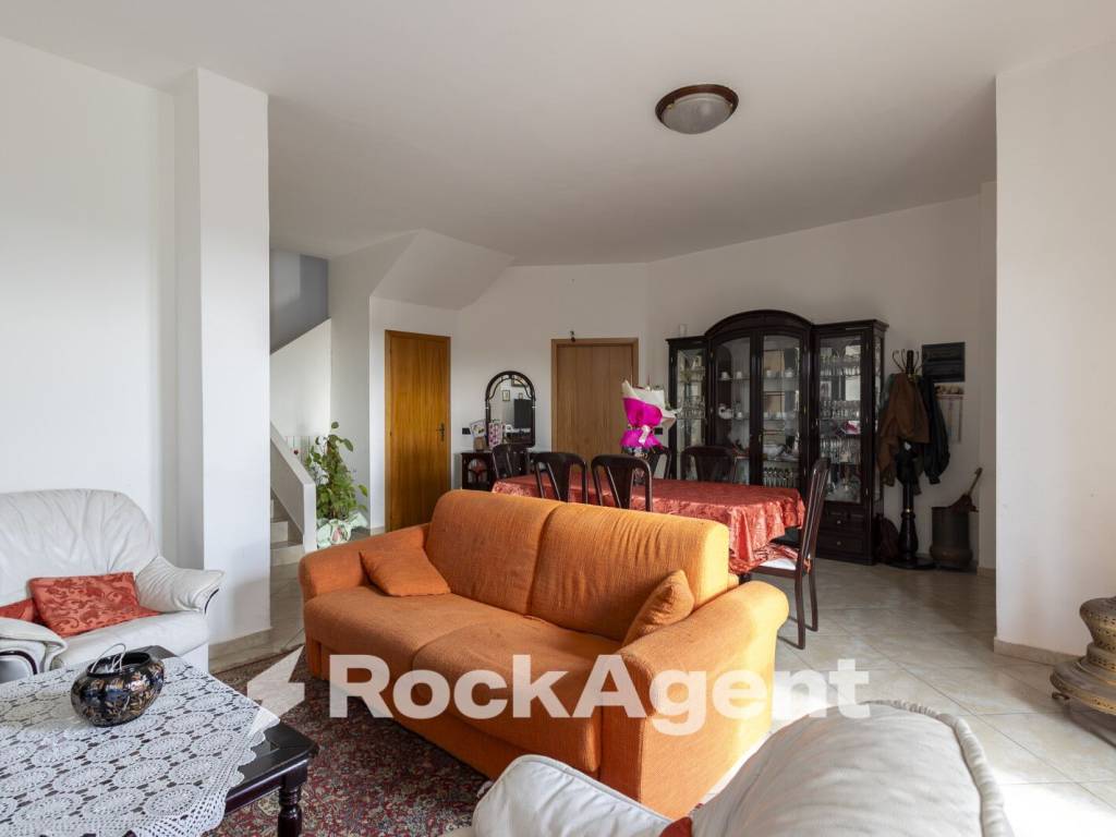 Villa a Soveria simeri in Via Roberto Niederer - Foto 3