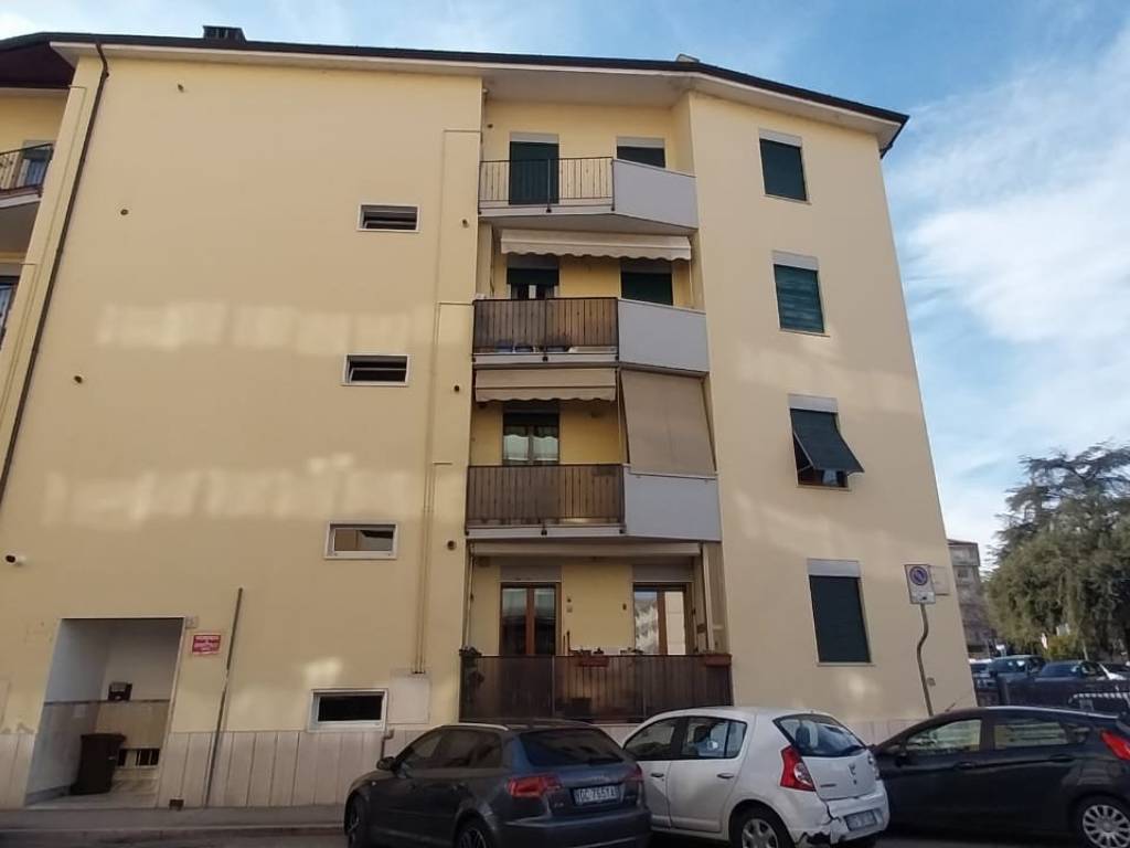 Appartamento a Ascoli piceno in Via Pesaro - Foto 4