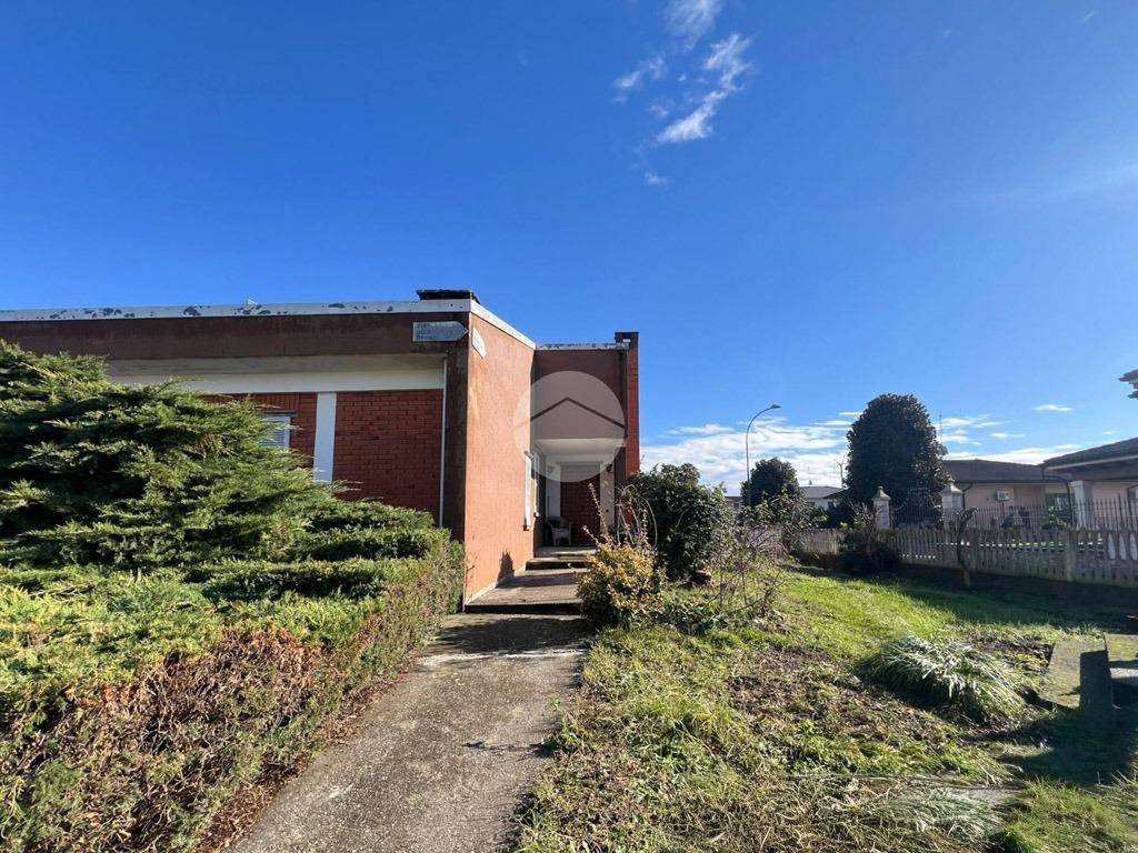 Villa a Castrezzato in Via Piave, 56 - Foto 4