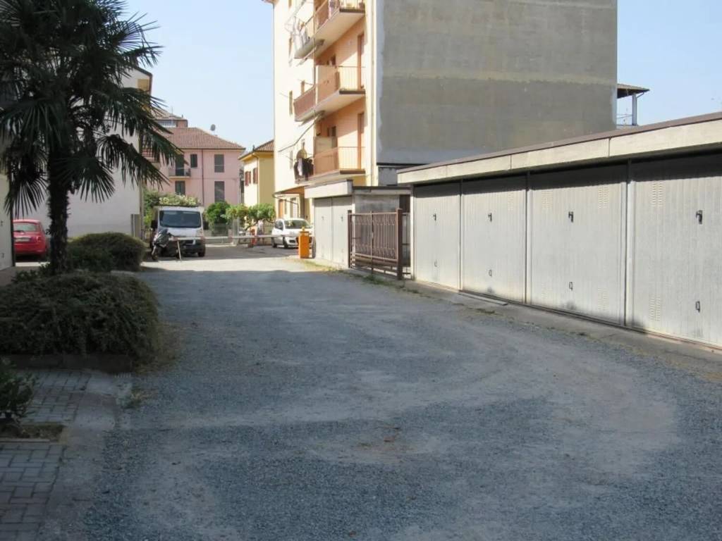 Box / garage a Acqui terme in Via Don Gnocchi No Number - Foto 2