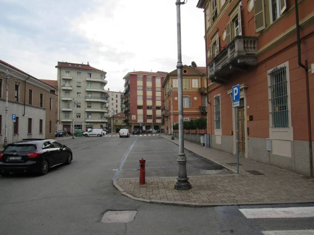 Appartamento a Acqui terme in Via Jona Ottolenghi, 20 - Foto 2