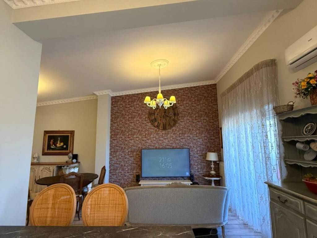 Appartamento a Crotone in Via Peppino Impastato - Foto 3