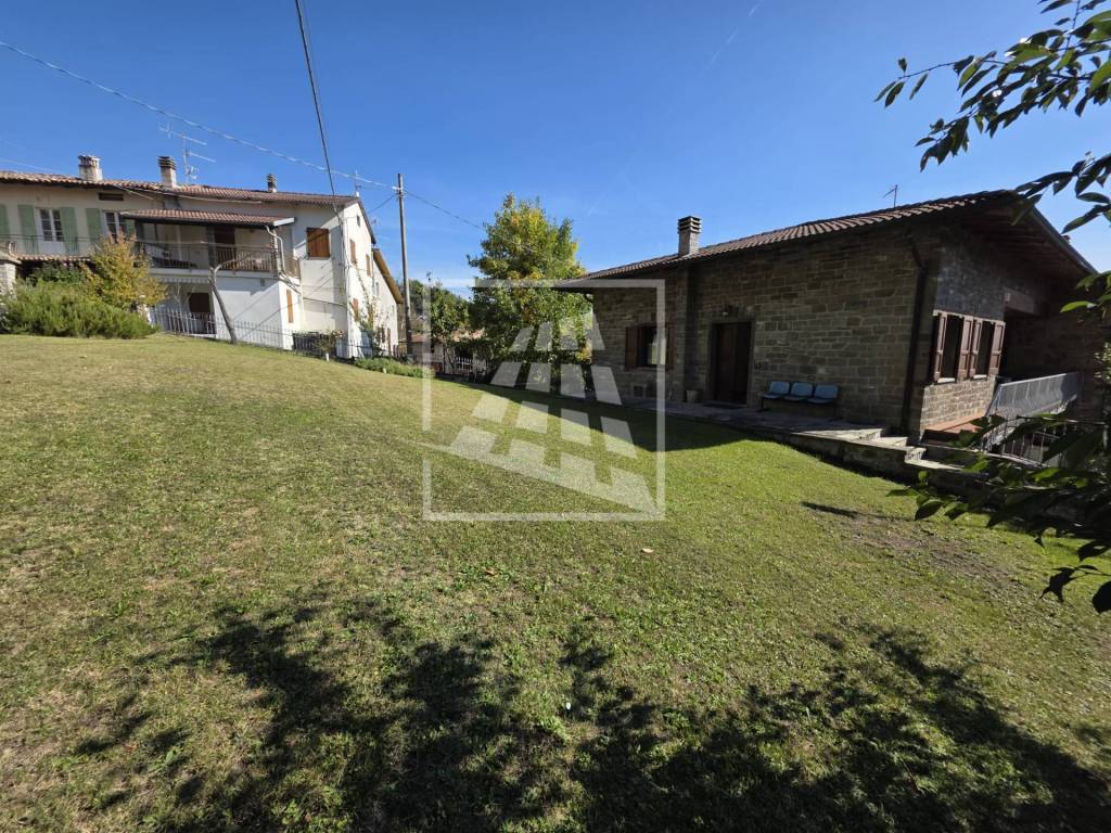 Villa a Carpineti in Via Iatica - Foto 2