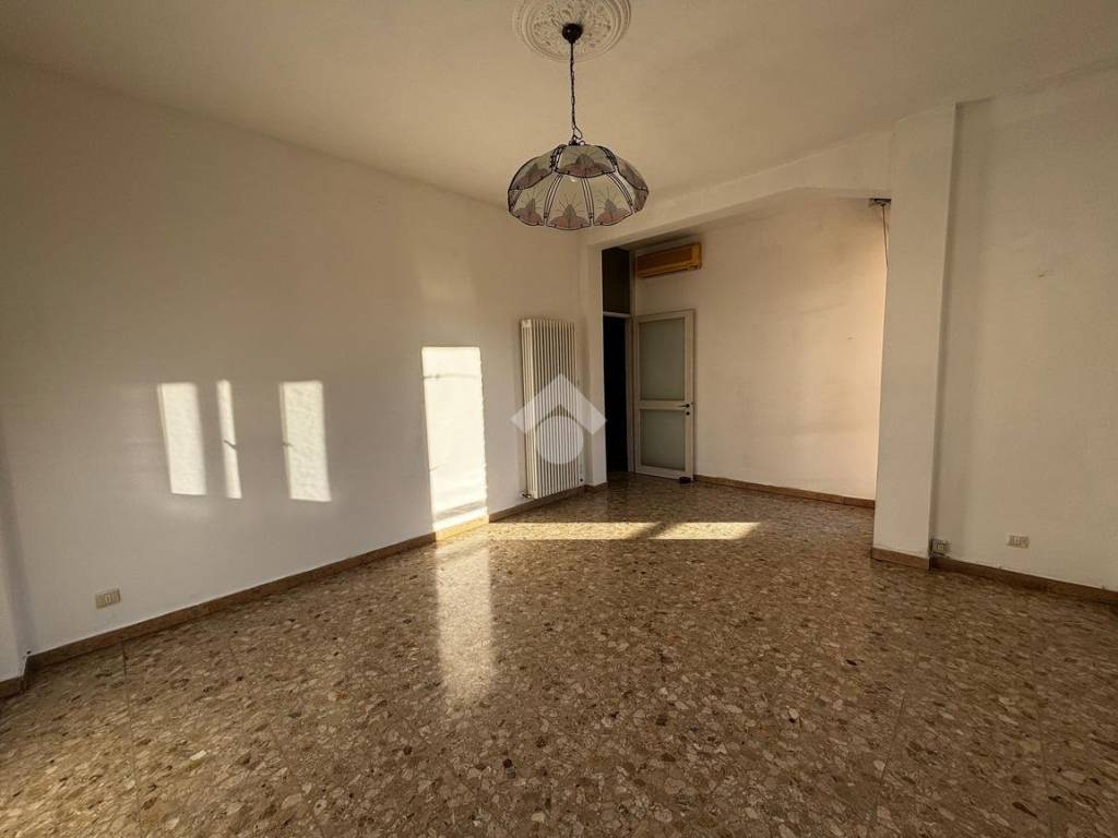 Appartamento a Reggio emilia in Via Antonio Urceo Codro, 8 - Foto 4
